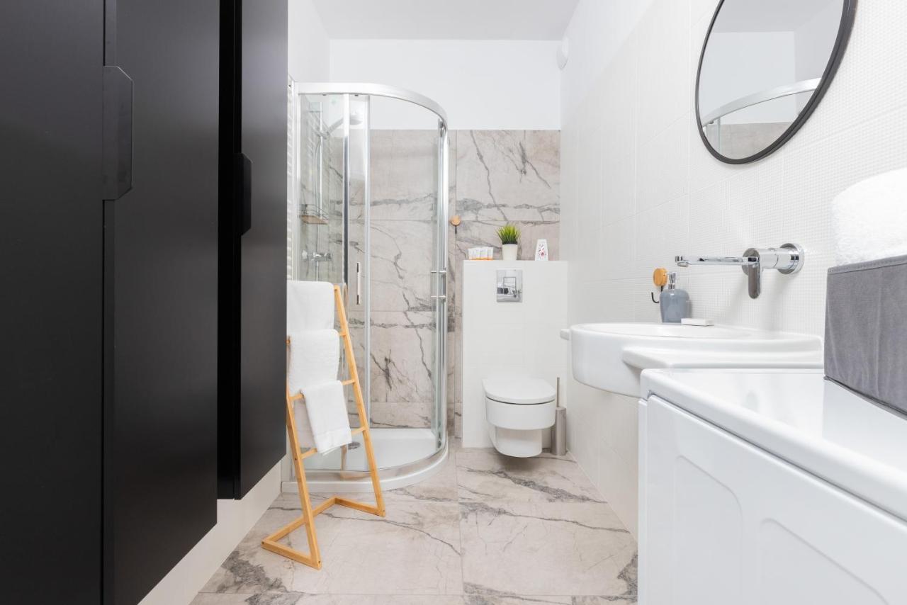 Stylish Rajska With Free Parking In Downtown By Renters Danzig